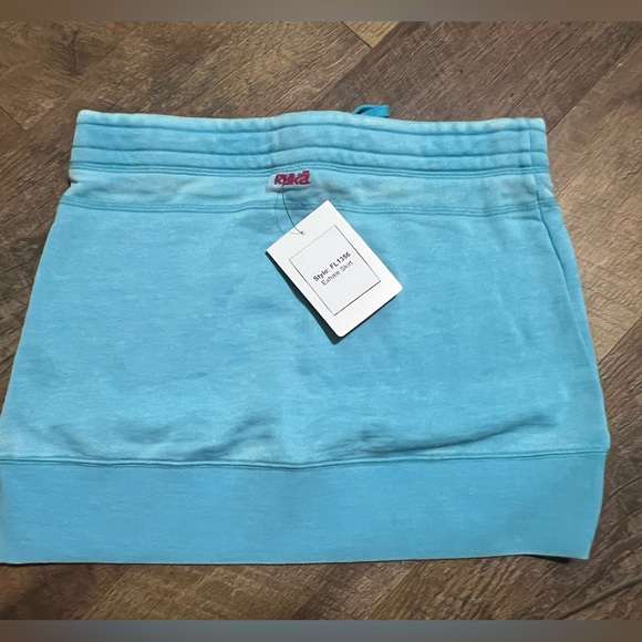 NWT Rykä exhale skirt - Picture 2 of 3